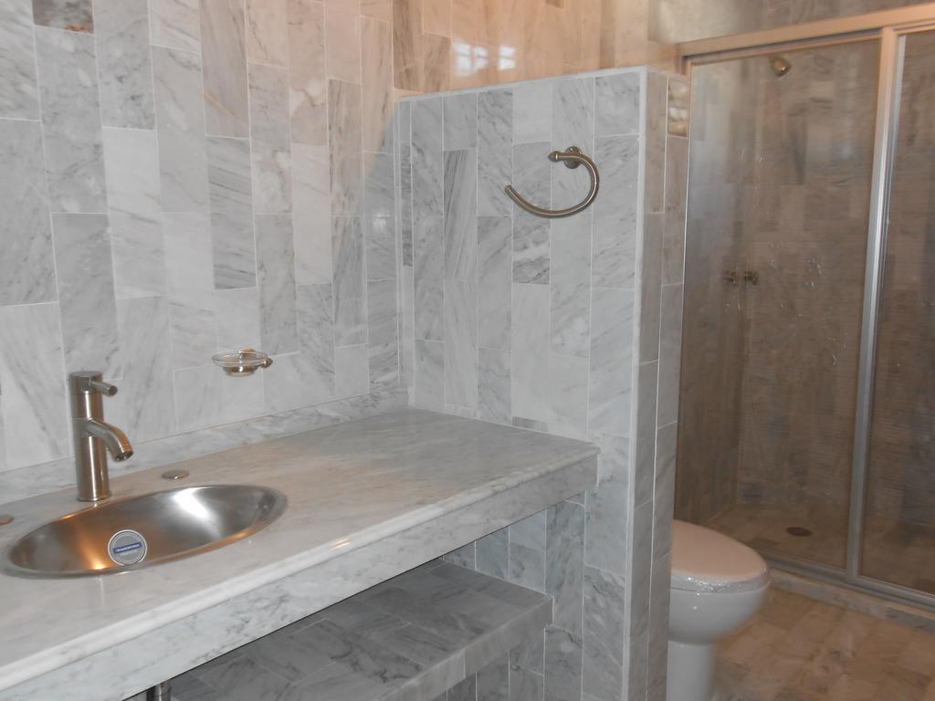 B&B Roca Sola Acapulco Eksteriør billede